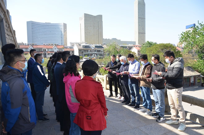 輕工供銷(xiāo)公司組織“尋訪百年光輝足跡、傳承紅色基因”活動(dòng)
